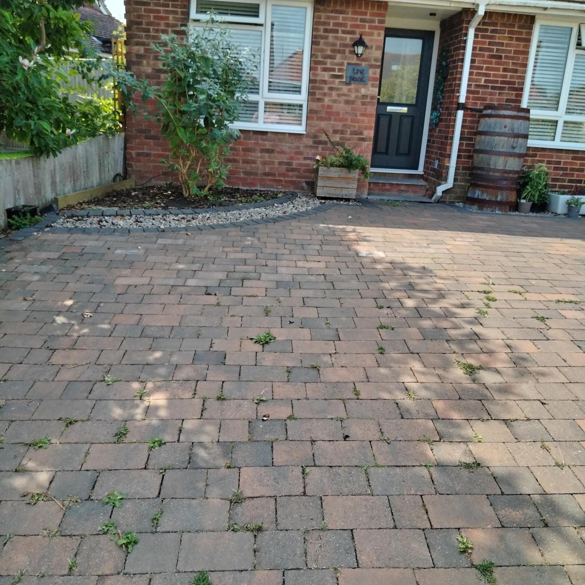 Cute With Kitchen, Patio And Free Parking Apartment